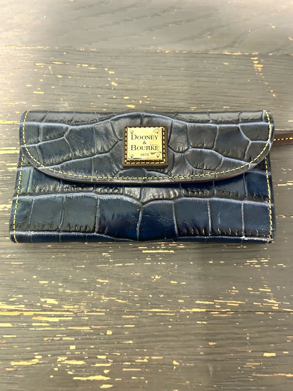 Dooney and Bourke wallet